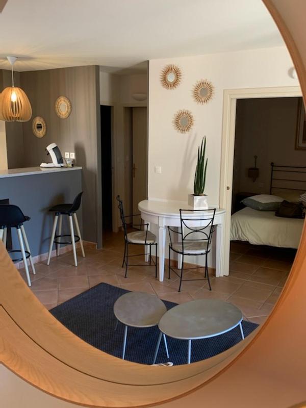 Appartement Cosy Avec Climatisation Reversible Golf De Saumane Eksteriør bilde